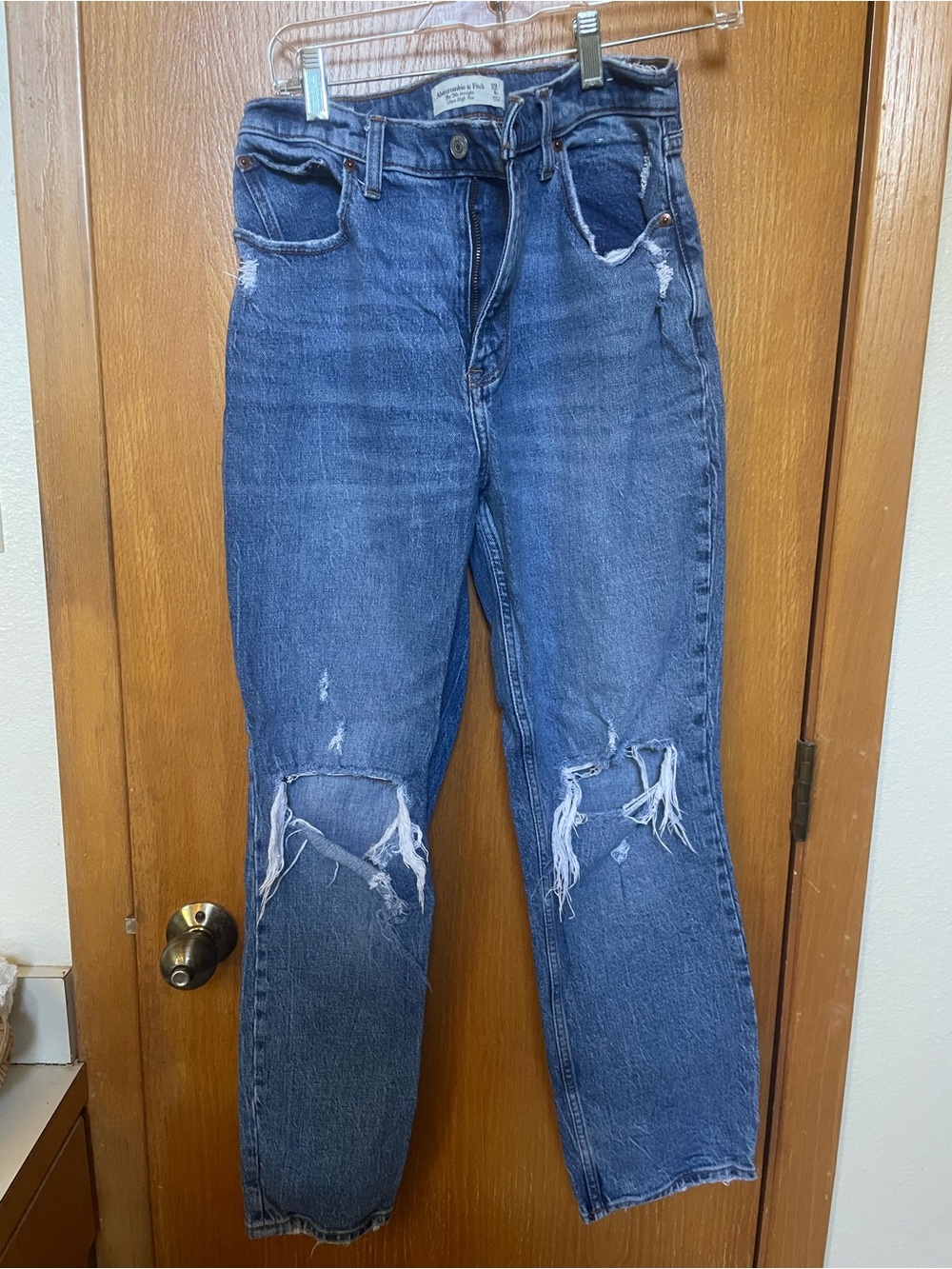 Abercrombie and Fitch The 90s Ultra High Rise Jeans